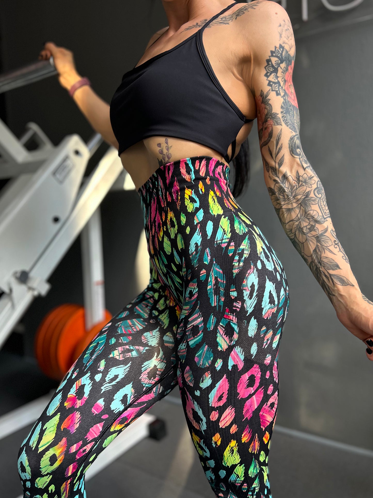 Lavi Gym Leo Kollektion – Schwarze Leggings mit hohem Bund