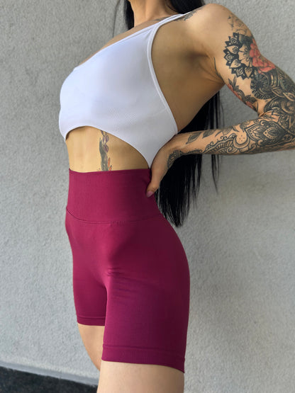 Lavi Gym Harmony Collection – Burgundy Smooth Shorts with High V-Shaped Waistband Above the Glutes