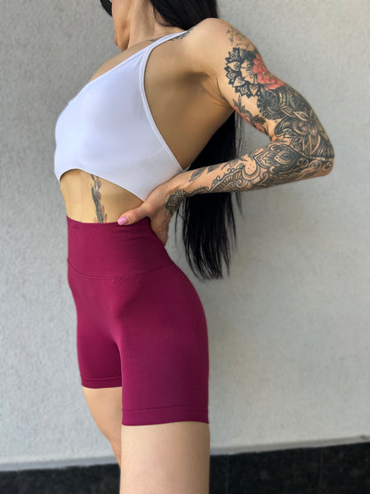 Lavi Gym Harmony Collection – Burgundy Smooth Shorts with High V-Shaped Waistband Above the Glutes