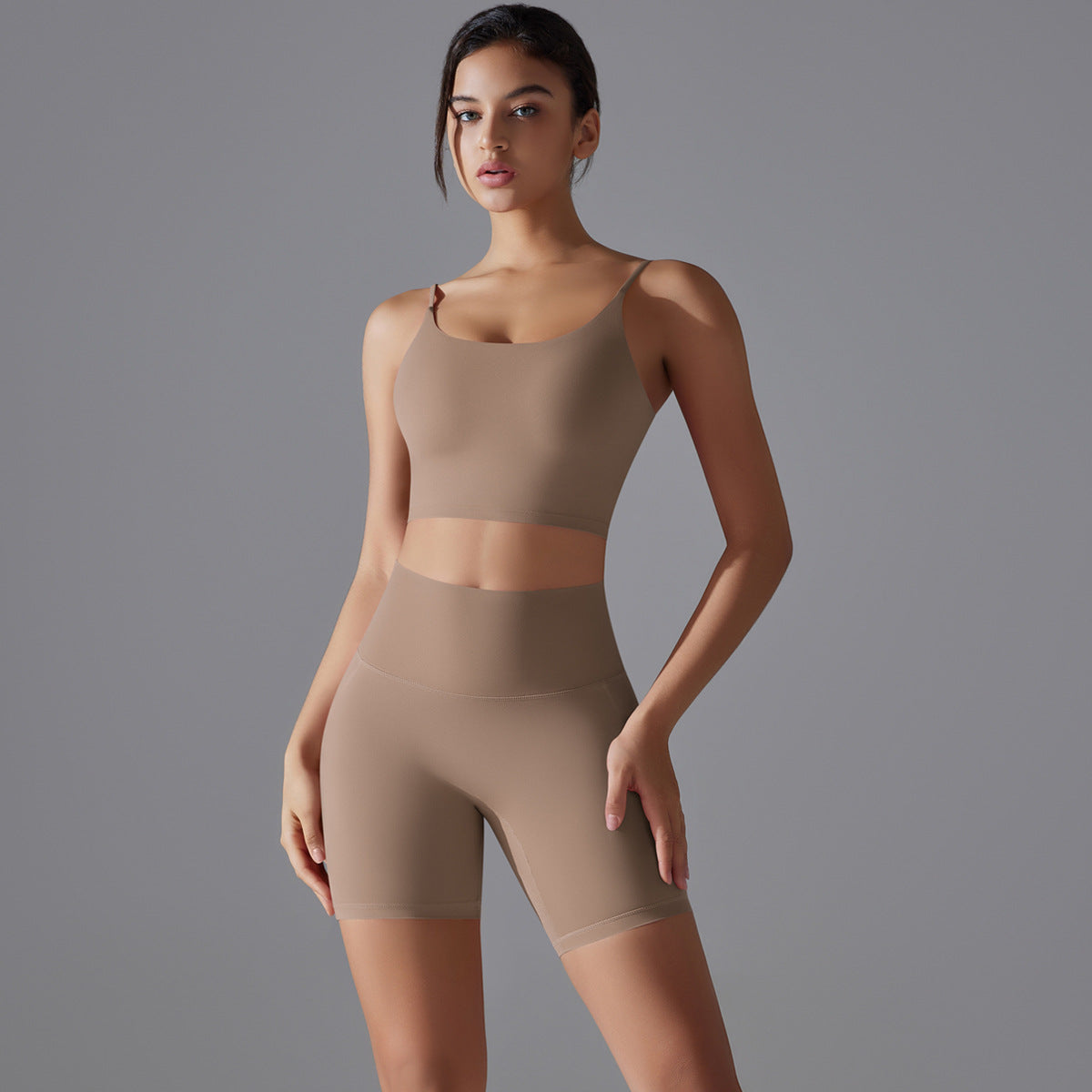 Top- und Shorts-Set mit Push-Up-Effekt aus der Lavi-Kollektion.