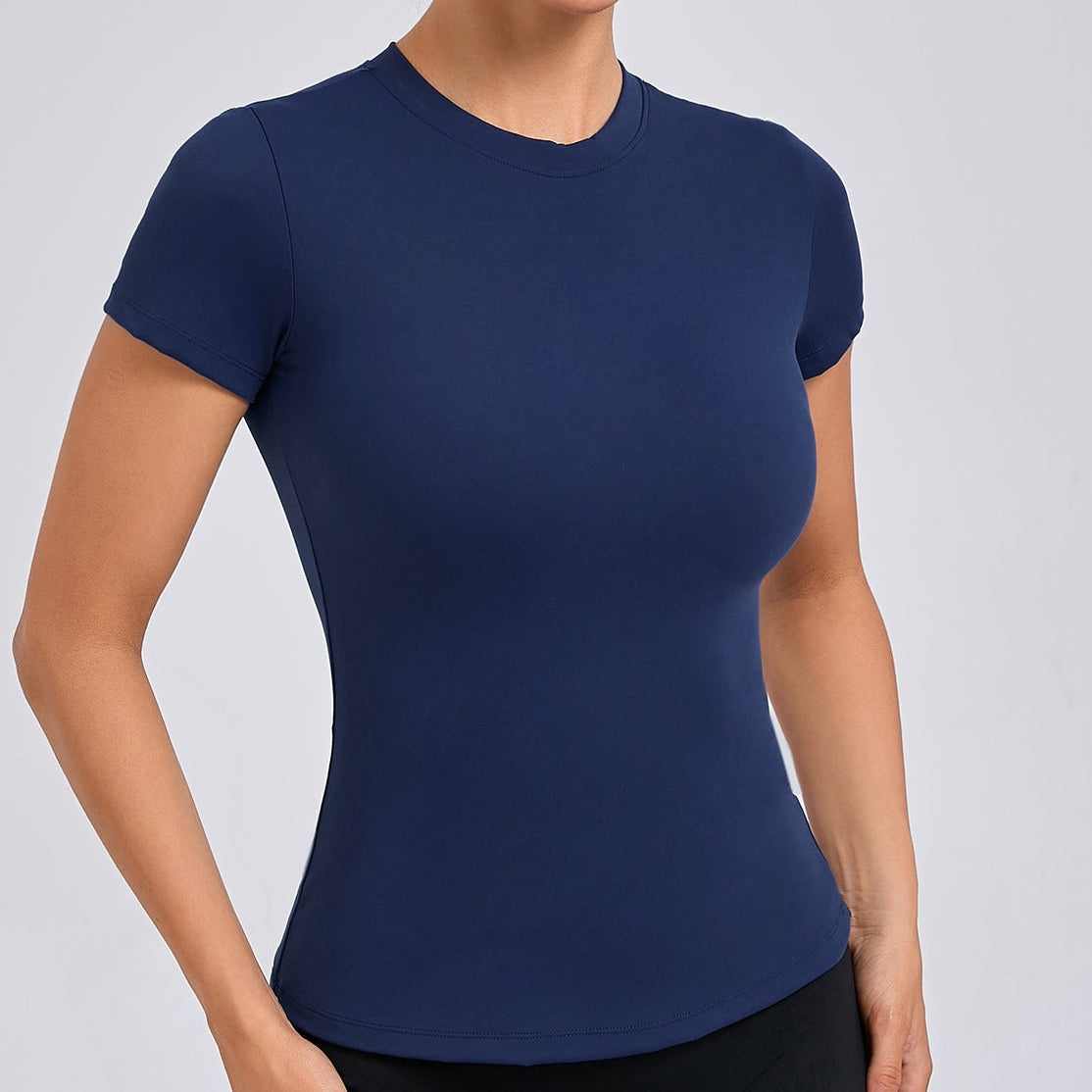 Lavi Basic Performance T-Shirt – Komfort trifft Einfachheit