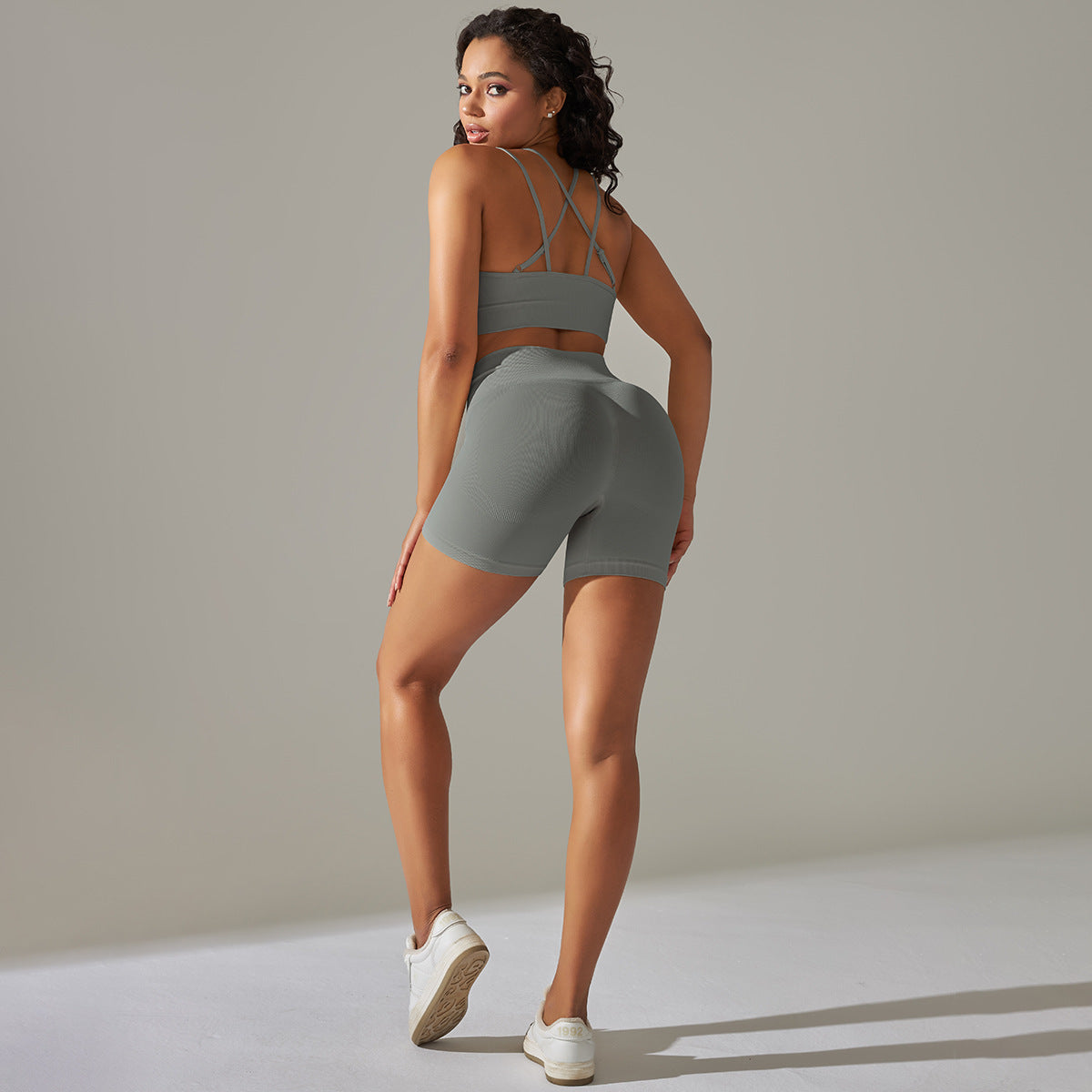 Top- und Shorts-Set mit Push-Up-Effekt aus der Lavi-Kollektion.