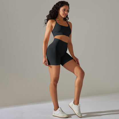 Top- und Shorts-Set mit Push-Up-Effekt aus der Lavi-Kollektion.