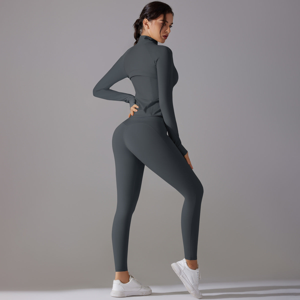 Langarm- und Leggins-Set aus der Lavi-Kollektion