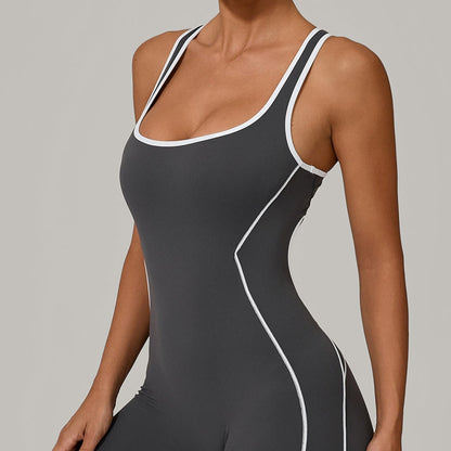 Jumpsuit mit kurzen Ärmeln aus der Lavi Gym Passion Kollektion
