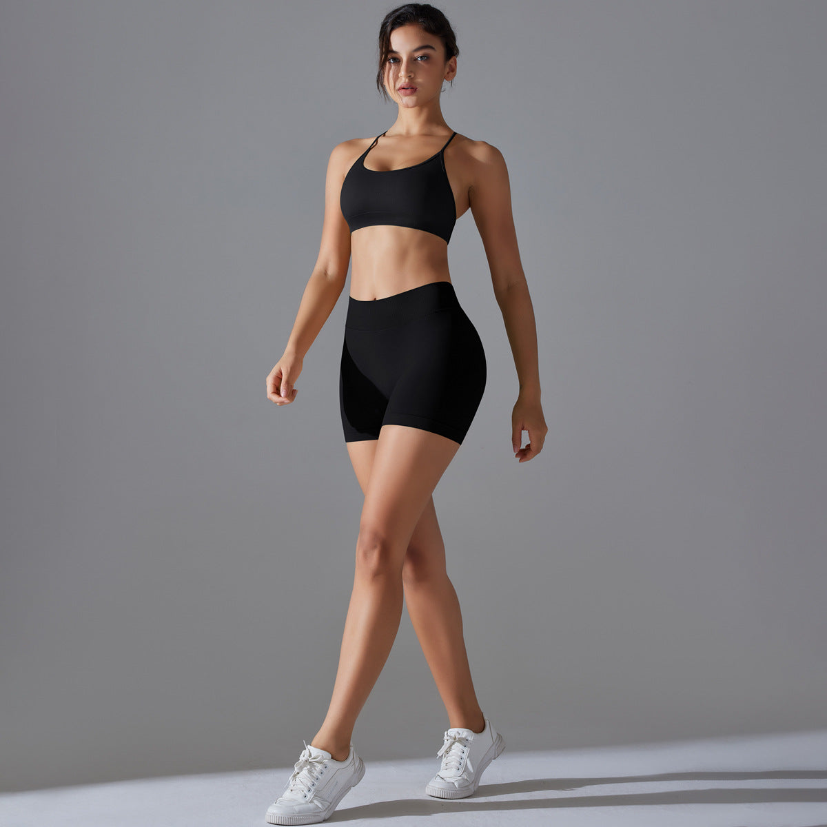 Top- und Shorts-Set mit Push-Up-Effekt aus der Lavi-Kollektion.