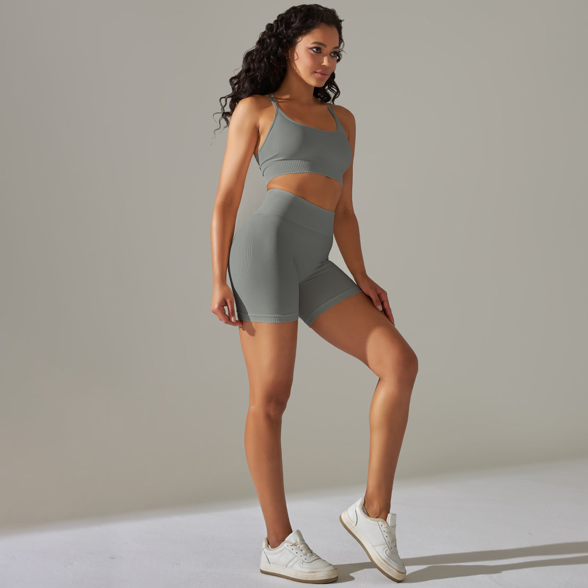 Top- und Shorts-Set mit Push-Up-Effekt aus der Lavi-Kollektion.