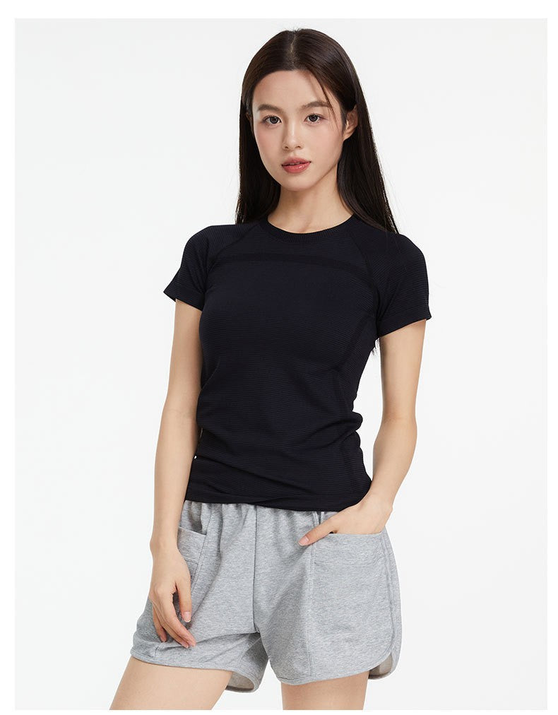 Lavi Basic Performance T-Shirt – Komfort trifft Einfachheit