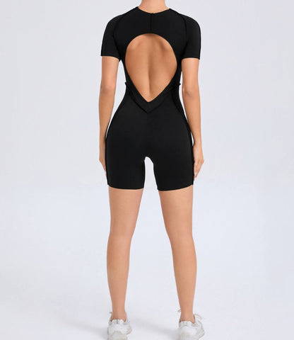 Jumpsuit with short sleeves and push-up effect from the Lavi Gym Passion collection