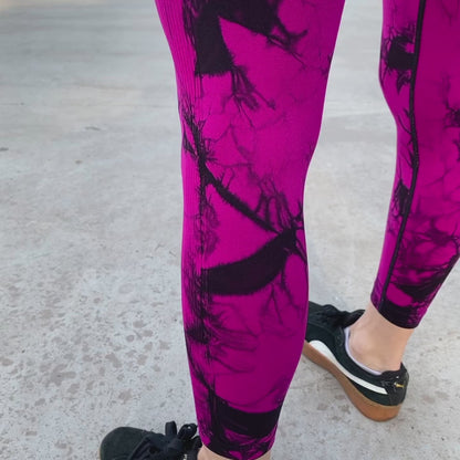 Crimson leggings Marble D with push-up effect