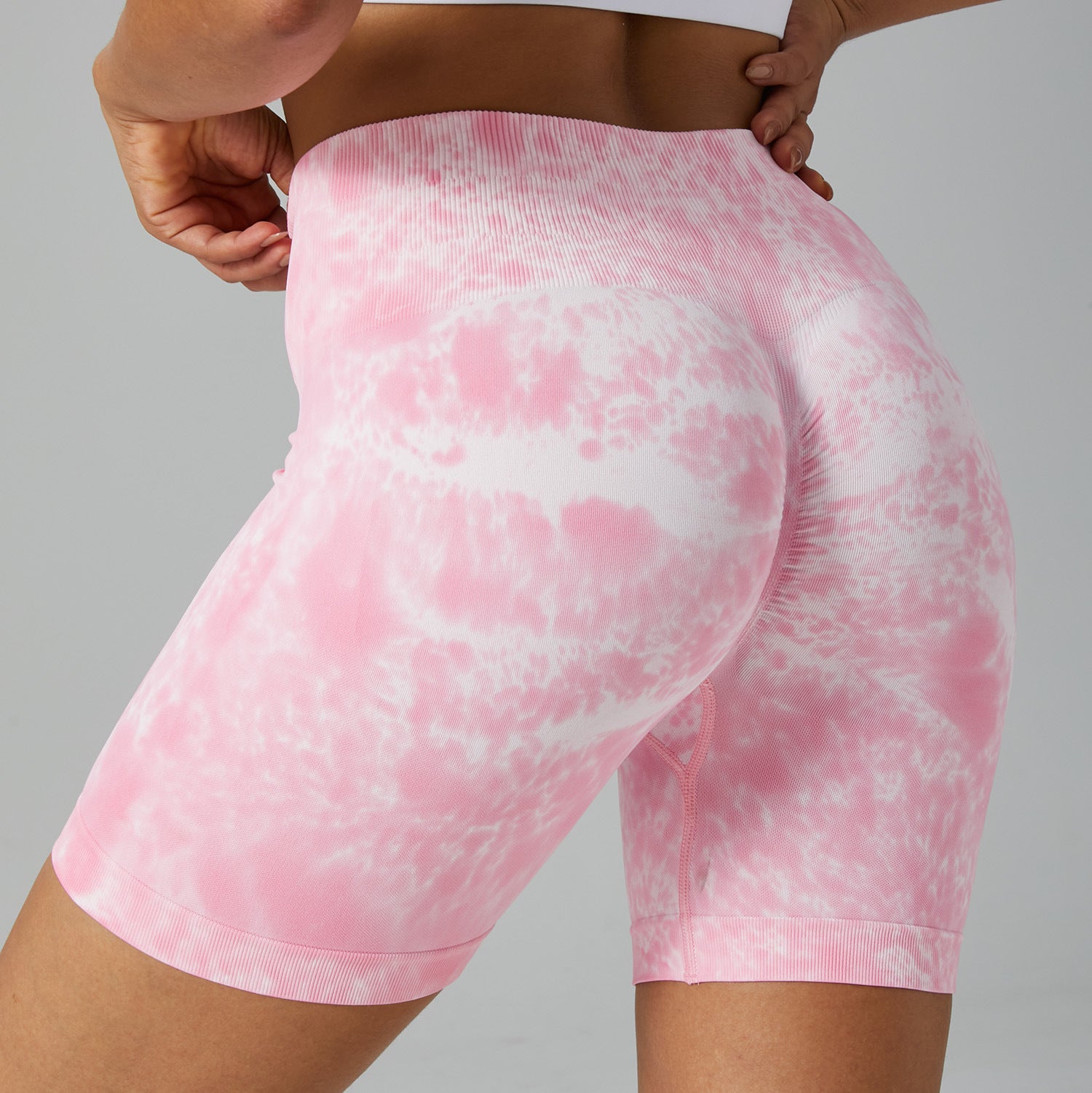 European and American cross-border splash-dyed seamless yoga shorts for women high waist hip-lifting tight yoga pants running sports fitness shorts Light Pink
