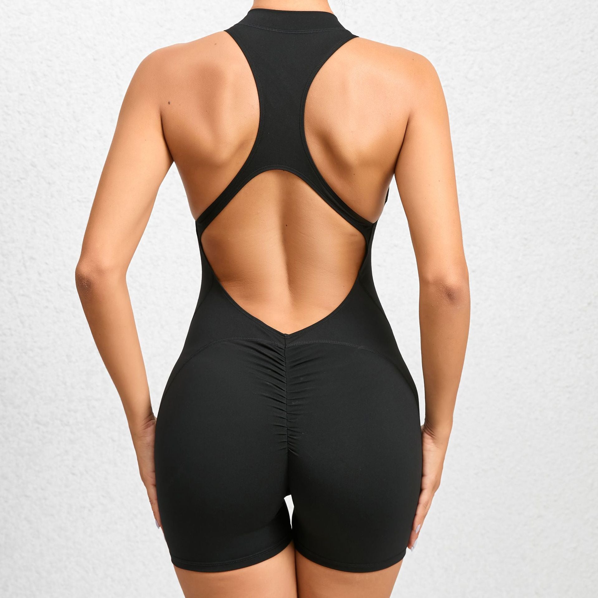 Jumpsuit with an open back with a push-up effect from the Lavi Passion collection. Black